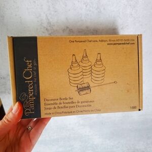 Pampered Chef food decorator bottle set